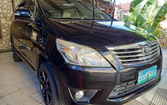 Sell Black 2013 Toyota Innova in Cainta-2