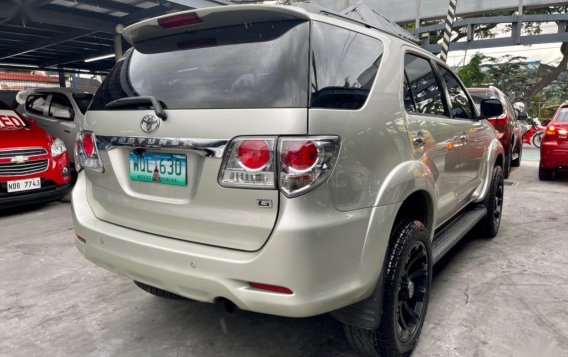 Silver Toyota Fortuner 2014 for sale in Automatic-3