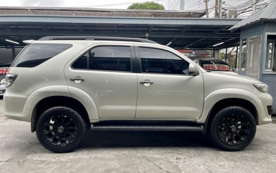 Silver Toyota Fortuner 2014 for sale in Automatic-2