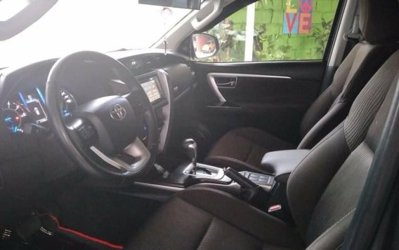 Grey Toyota Fortuner 2018 for sale in Las Piñas-6