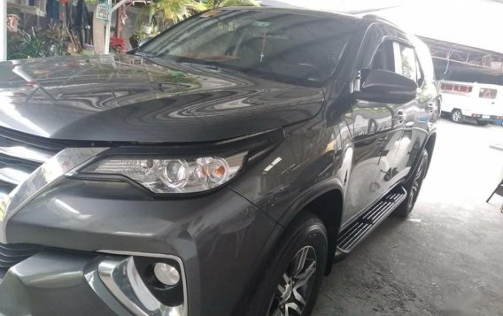 Grey Toyota Fortuner 2018 for sale in Las Piñas-2
