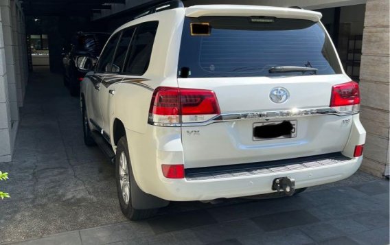 Pearl White Toyota Land Cruiser 2018 for sale in Automatic-2