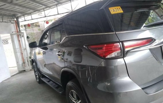 Grey Toyota Fortuner 2018 for sale in Las Piñas-3