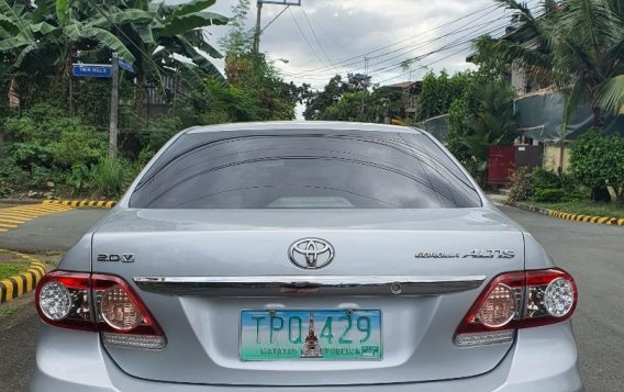 Silver Toyota Corolla Altis 2011 for sale in Quezon City-3