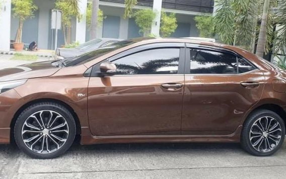 Brown Toyota Altis 2015 for sale in Parañaque-3