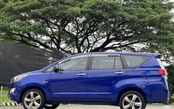 Blue Toyota Innova 2017 for sale in Las Piñas-4