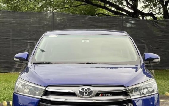 Blue Toyota Innova 2017 for sale in Las Piñas-2