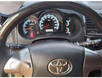 Selling Brightsilver Toyota Fortuner 2014 in Quezon-3