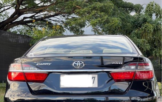 Sell Black 2015 Toyota Camry in Las Piñas-5