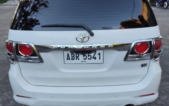 Selling Pearl White Toyota Fortuner 2015 in Quezon City-4