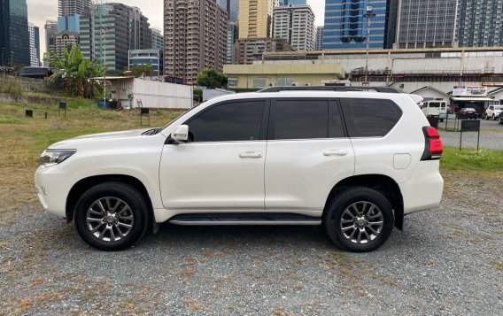 Selling Pearl White Toyota Land Cruiser Prado 2018 in Pasig-3