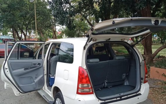 Selling Pearl White Toyota Innova 2008 in Muntinlupa-2