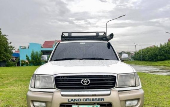  White Toyota Land Cruiser 2000 for sale in Las Piñas-9