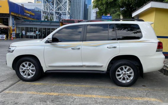 Sell White 2018 Toyota Land Cruiser in Manila-4