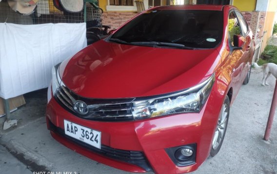 Sell Red 2014 Toyota Corolla Altis in Urdaneta-1