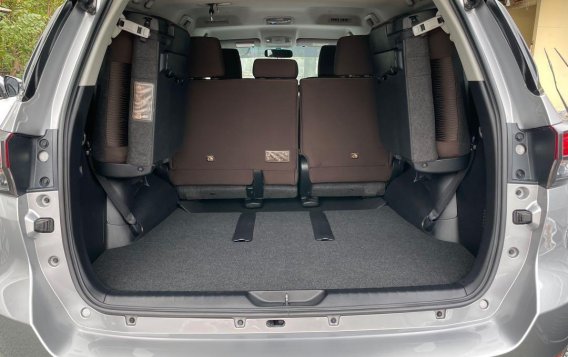 Selling Grey Toyota Fortuner 2018 in Quezon City-6