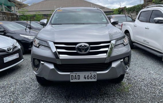 Selling Grey Toyota Fortuner 2018 in Quezon City-1