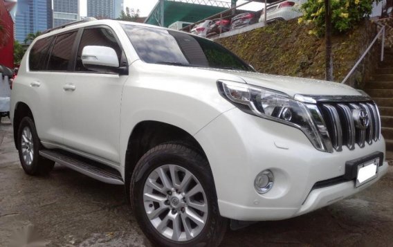 Selling Pearl White Toyota Land Cruiser Prado 2016 in Pasig-4