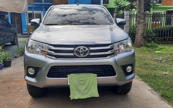 Silver Toyota Hilux 2019 for sale in Valenzuela