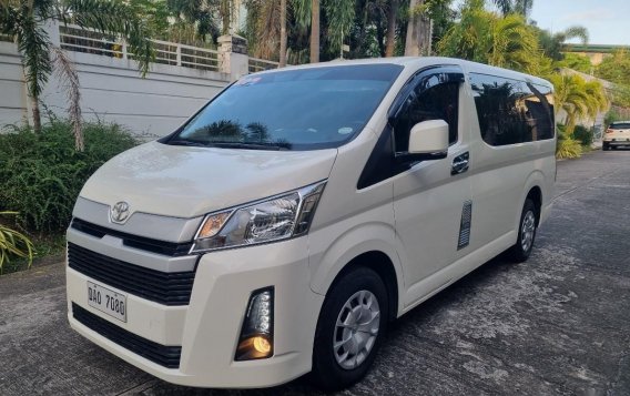 Selling White Toyota Hiace 2020 in Malabon-1