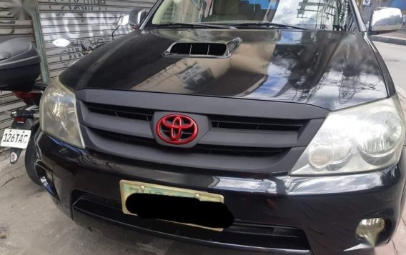Selling Black Toyota Fortuner 2007 in Rodriguez-2