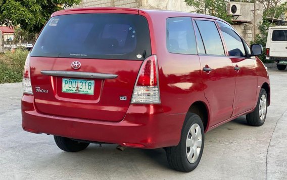 Red Toyota Innova 2010 for sale in Manual-4