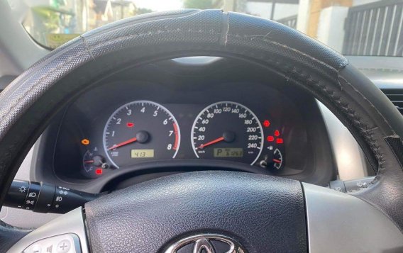 Sell Black 2013 Toyota Corolla Altis in Antipolo-5