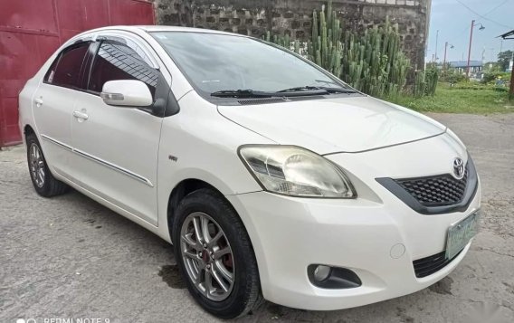 Sell Pearl White 2012 Toyota Vios in Valenzuela-2