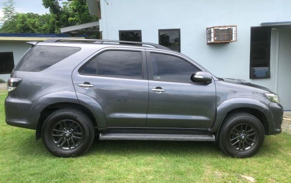 Grey Toyota Fortuner 2015 for sale in Manila-6