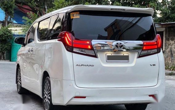 Selling Pearl White Toyota Alphard 2017 in Quezon-1