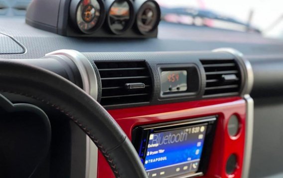 Red Toyota FJ Cruiser 2016 for sale in Mandaluyong-9