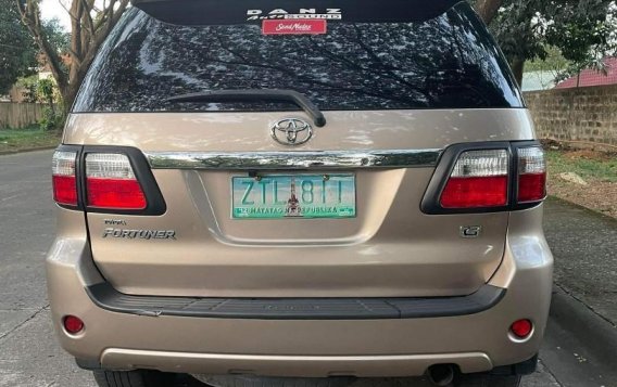 Silver Toyota Fortuner 2009 for sale in Antipolo-6