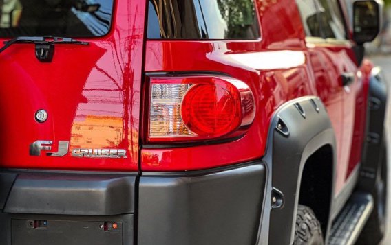 Red Toyota FJ Cruiser 2016 for sale in Mandaluyong-6