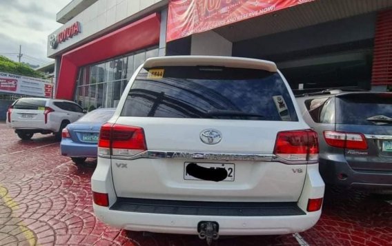 Selling Pearl White Toyota Land Cruiser 2016 in Makati-2
