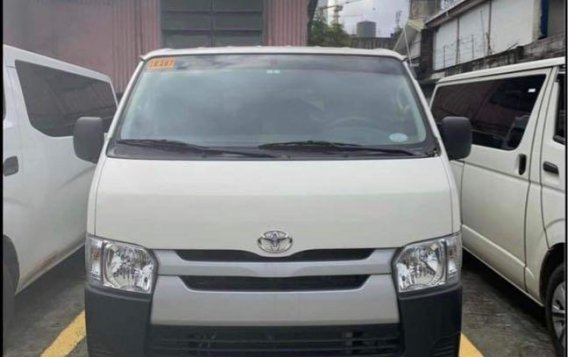 White Toyota Hiace 2020 for sale-3