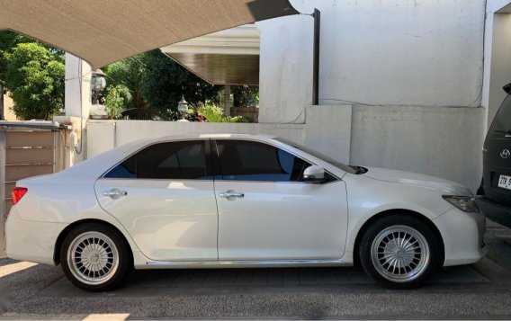 Selling Pearl White Toyota Camry 2013 in Muntinlupa-2