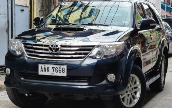 Sell Grey 2014 Toyota Fortuner in Manila
