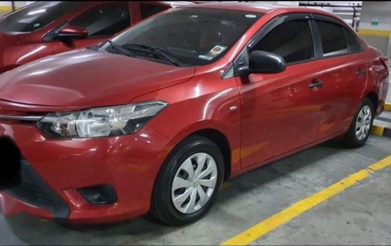 Selling Red Toyota Vios 2015 in Caloocan-1