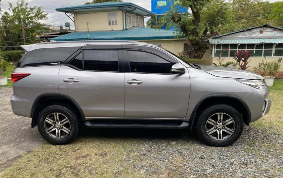Silver Toyota Fortuner 2016 for sale in Manual-8