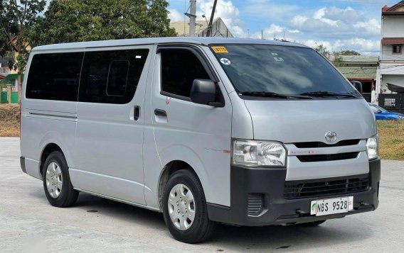 Silver Toyota Hiace 2019  for sale-4