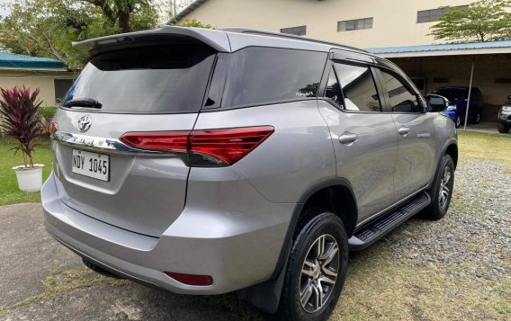 Silver Toyota Fortuner 2016 for sale in Manual-3