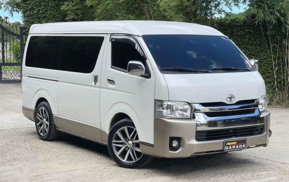 Pearl White Toyota Hiace 2017 for sale-1