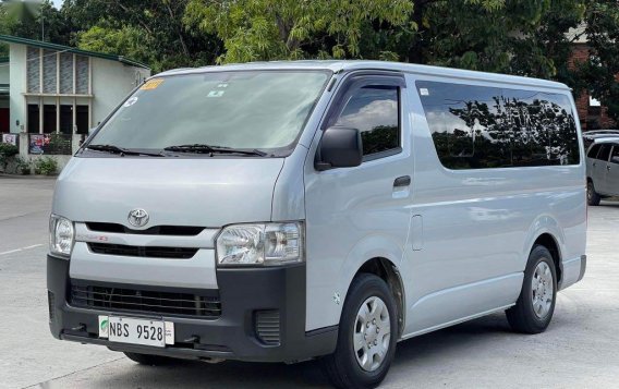 Silver Toyota Hiace 2019  for sale-2