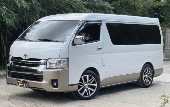 Pearl White Toyota Hiace 2017 for sale-2