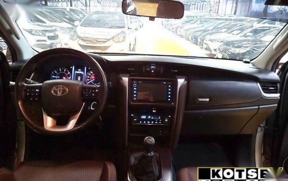 Silver Toyota Fortuner 2019 for sale in Manual-6