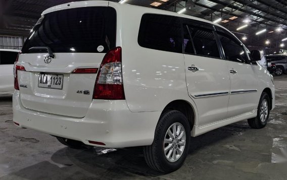 Selling Pearl White Toyota Innova 2015 in Pateros-6