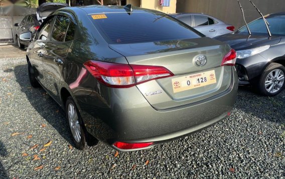 Selling Green Toyota Vios 2021 in Quezon-4