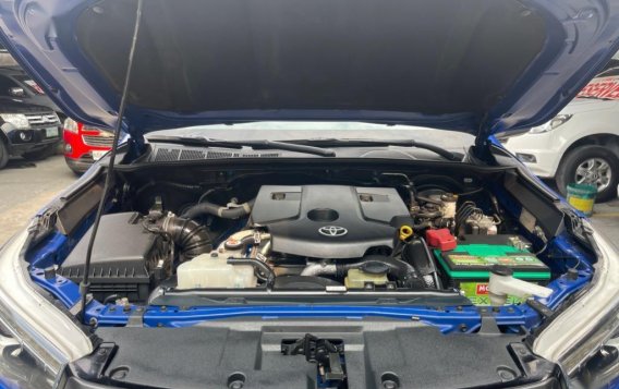 Selling Blue Toyota Hilux 2018 in Las Piñas-8