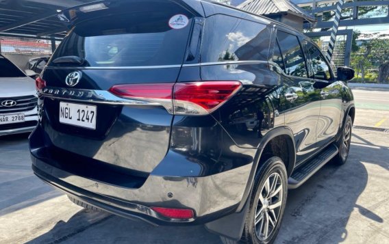 Black Toyota Fortuner 2020 for sale in Las Pinas-4