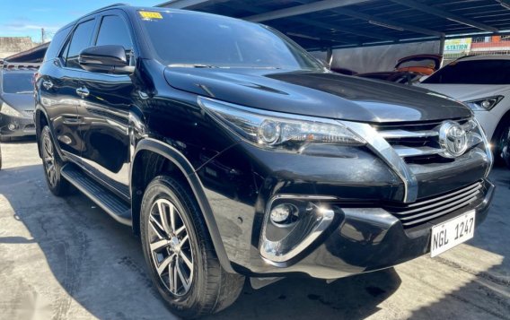 Black Toyota Fortuner 2020 for sale in Las Pinas-2